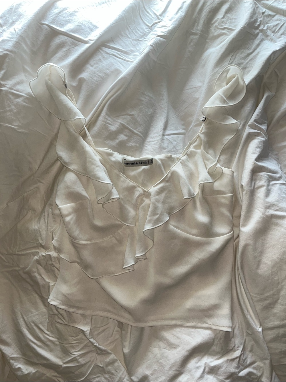 Women’s White Abercrombie and Fitch Flowy Tank Top Size Small